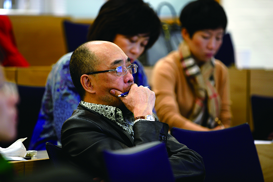 好看又功能強(qiáng)大的美麗島老花鏡，真是不一般 