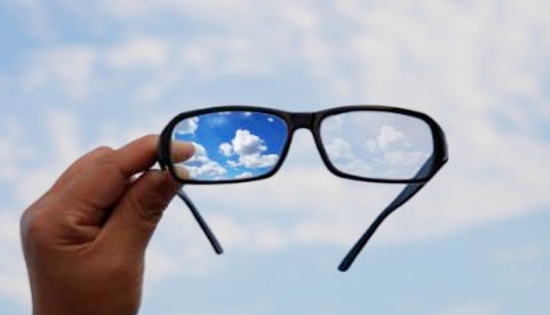 美麗島：戴上美麗島多焦鏡，世界再大也去得