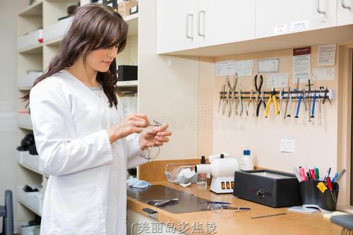 美麗島多焦鏡什么要定期到店保養(yǎng)？